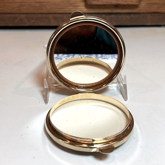 Vintage compact mid century 50-60’s Florentine Italian leather, gold gilt mirror - Picture 7 of 9